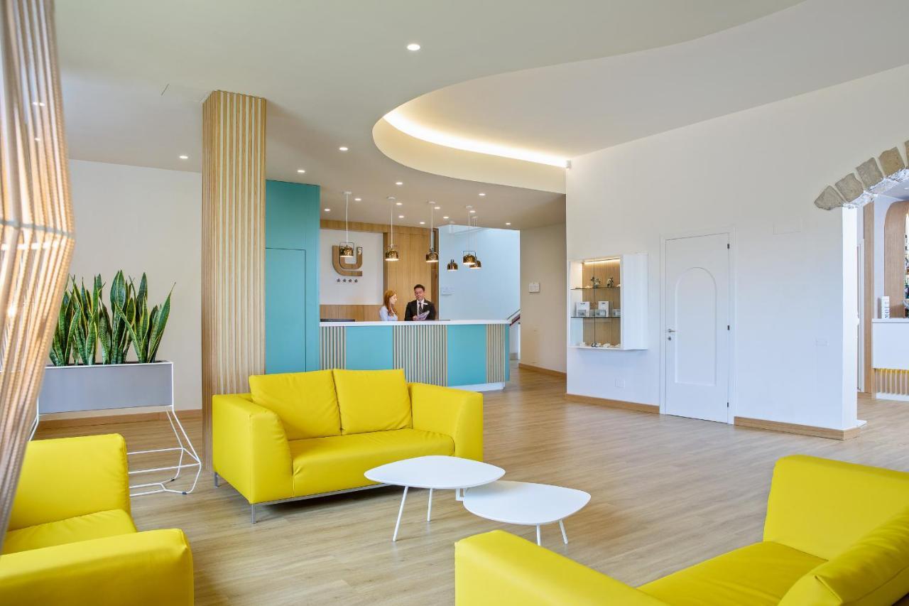 Lu' Hotel Porto Pino SantʼAnna Arresi المظهر الخارجي الصورة