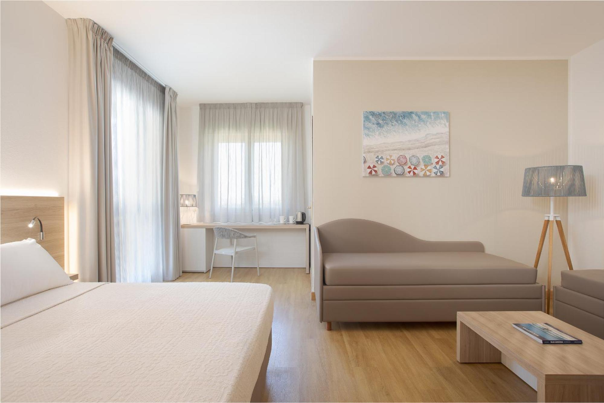 Lu' Hotel Porto Pino SantʼAnna Arresi المظهر الخارجي الصورة